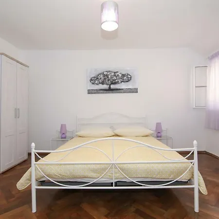 Apartment Mango